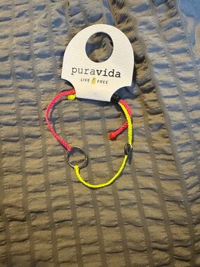 Pura Vida 2 tone Full Circle Bracelet